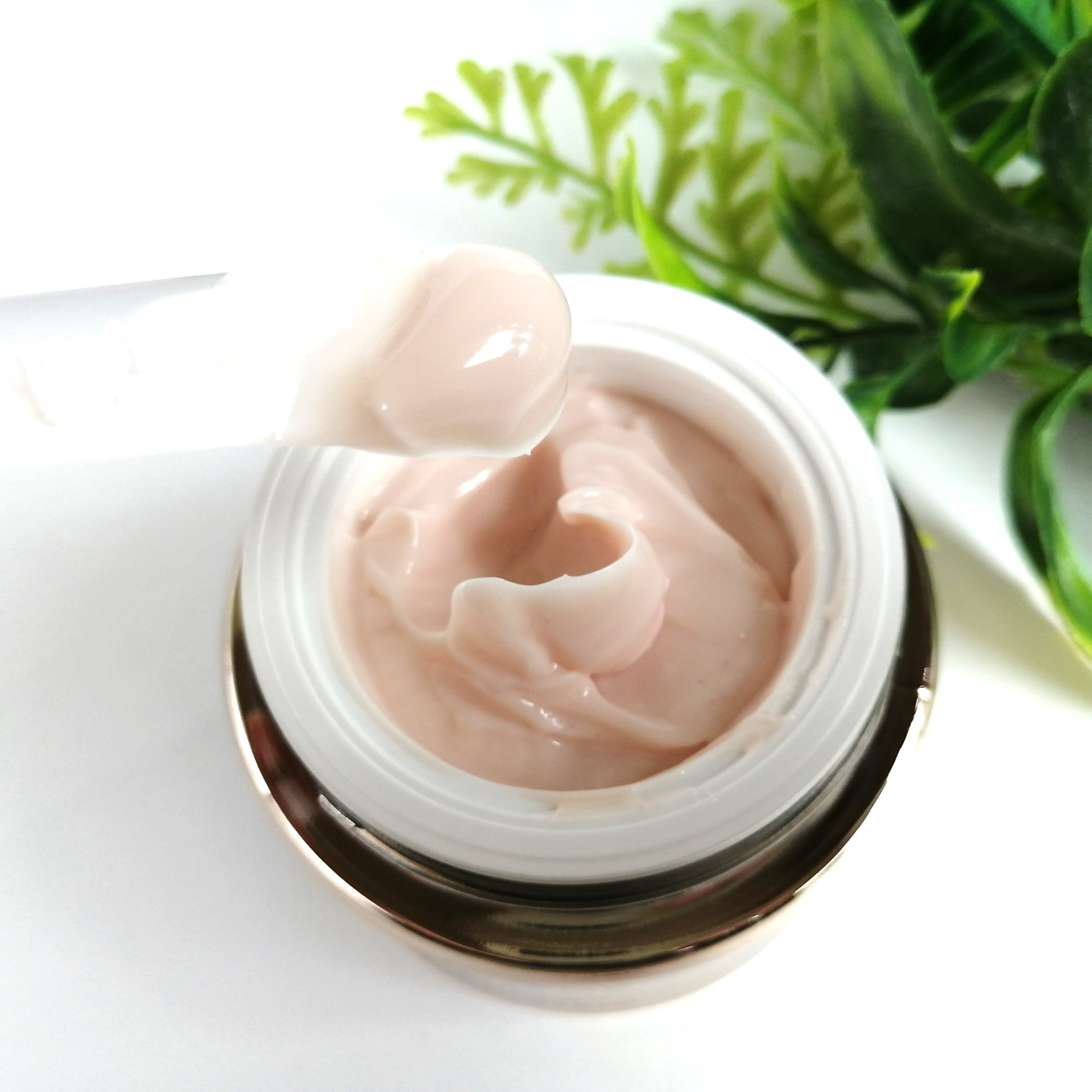 アプソリュ ソフトクリーム/LANCOME/フェイスクリームを使ったクチコミ（1枚目）