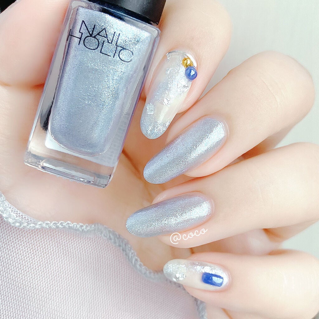 ネイルホリック Future Metal/ネイルホリック/マニキュアを使ったクチコミ(2枚目)