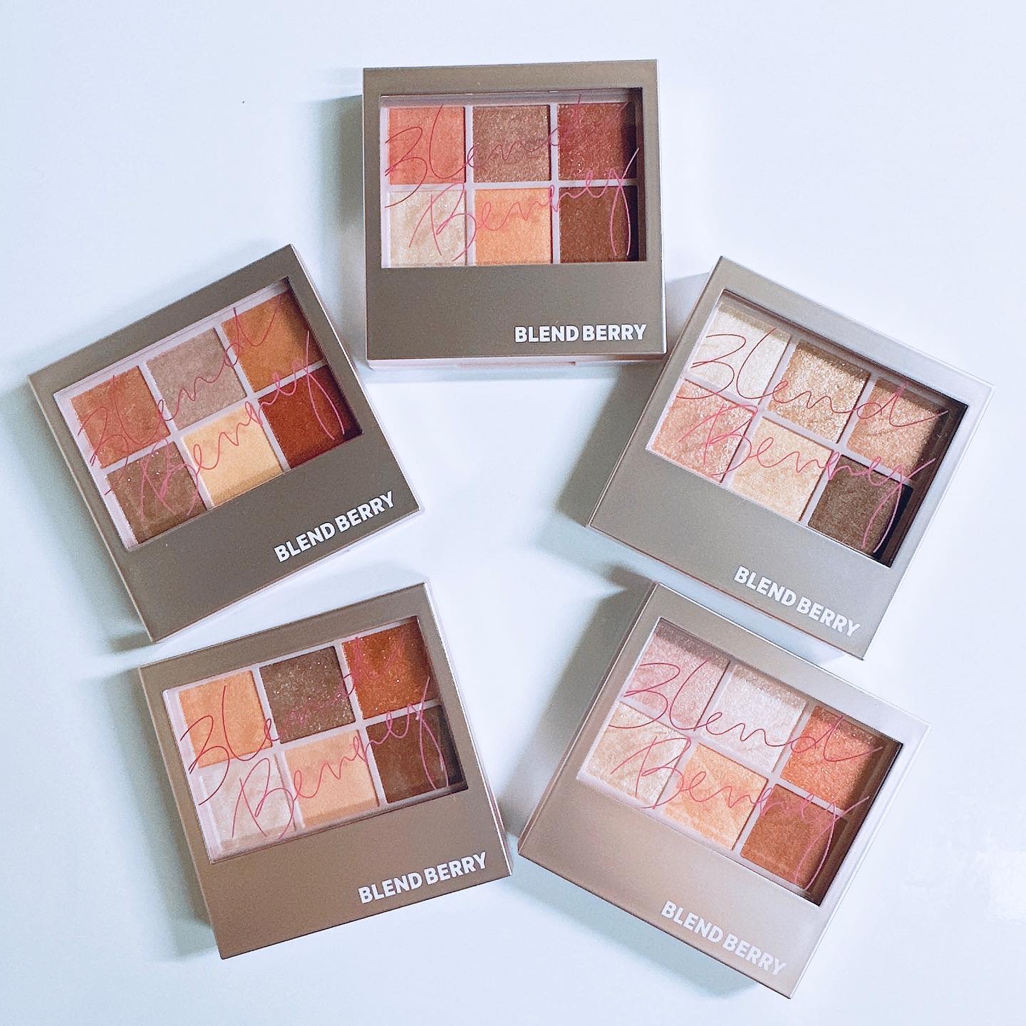 オーラクリエイション/BLEND BERRY/アイシャドウパレットを使ったクチコミ（3枚目）