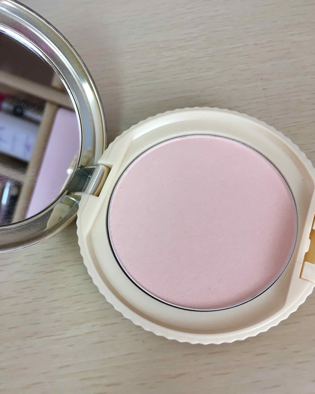 【旧品】マシュマロフィニッシュパウダー/キャンメイク/プレストパウダーを使ったクチコミ（2枚目）