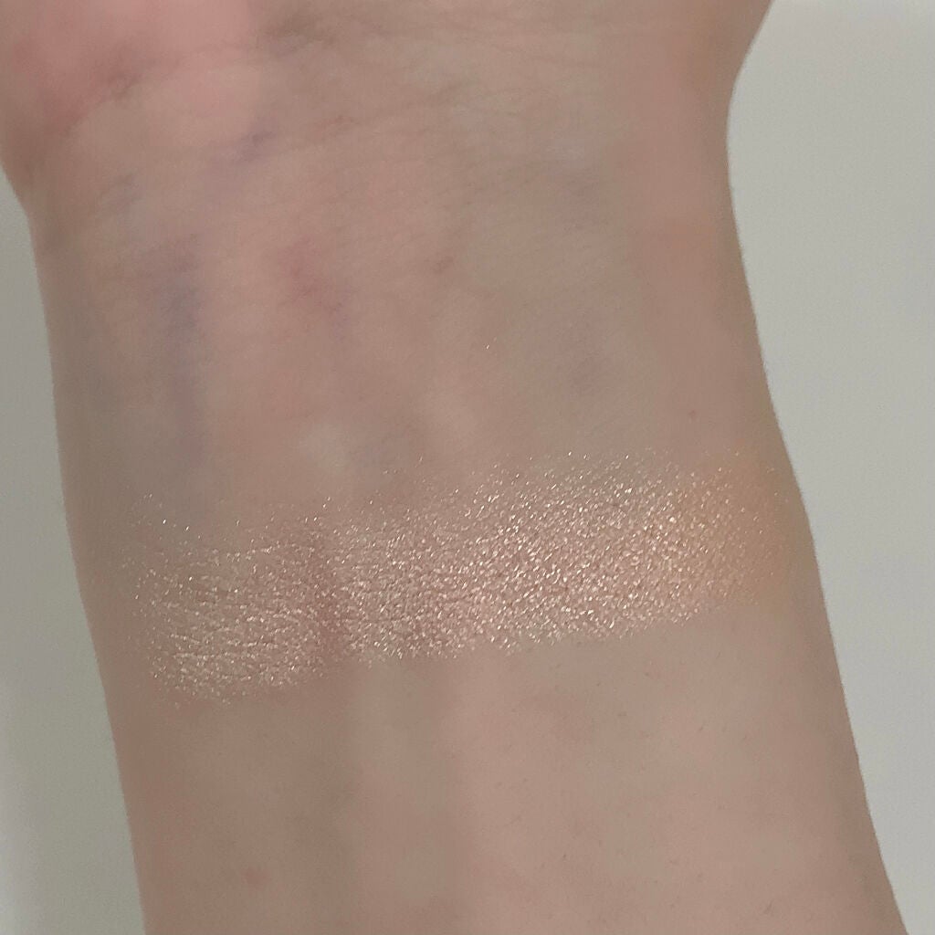 マーブルハイライター/LB/パウダーチークを使ったクチコミ(4枚目)