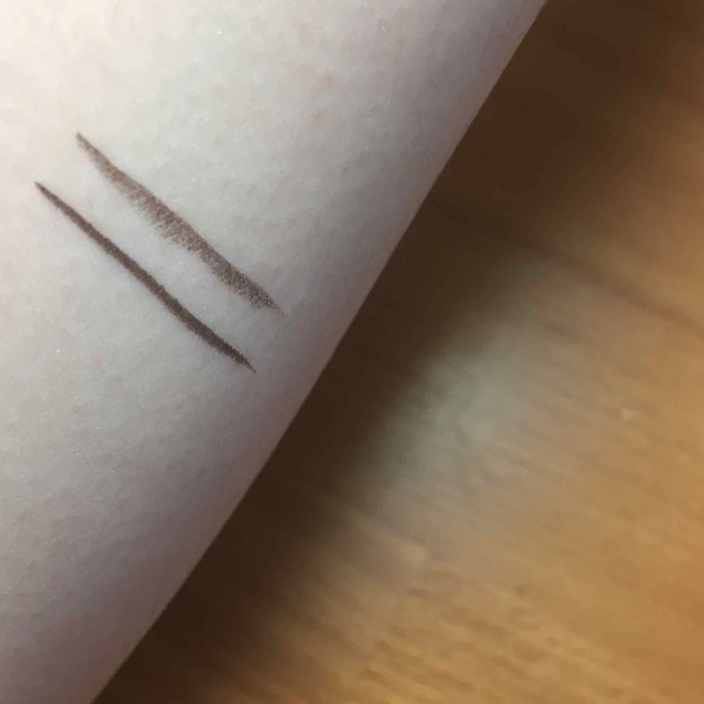 モテライナー リキッド/UZU BY FLOWFUSHI/リキッドアイライナーを使ったクチコミ（2枚目）