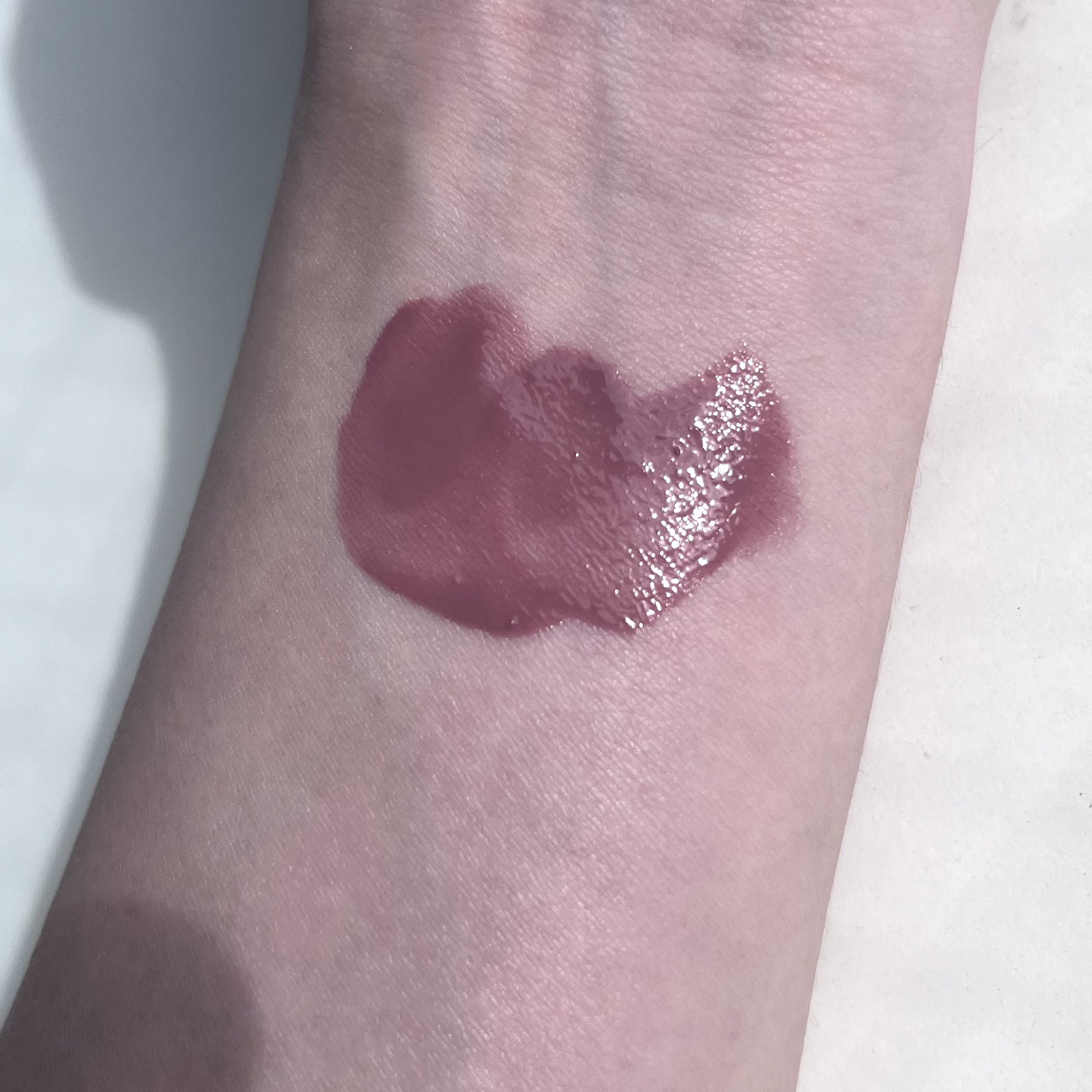 コンフォート リップ フルイド グロウ 07 花曇 -HANAGUMORI/SUQQU/口紅を使ったクチコミ（2枚目）