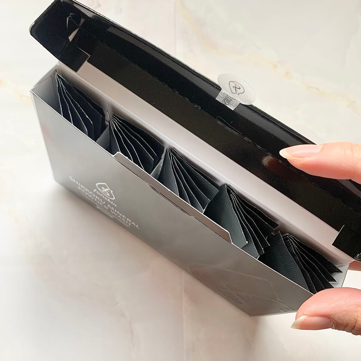 漆黒ミネラルパウダーウォッシュ/fonskin/洗顔パウダーを使ったクチコミ(2枚目)