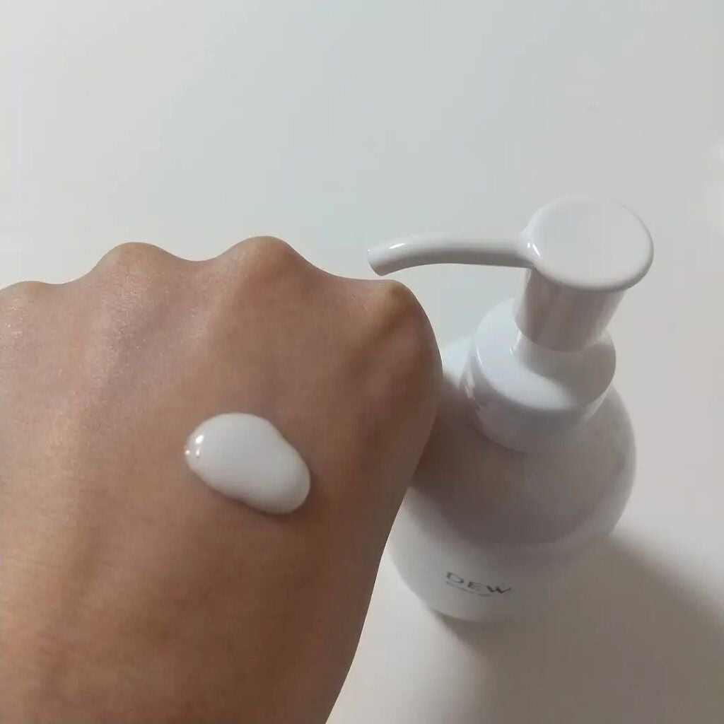 白色オイル/DEW/美容液を使ったクチコミ(2枚目)