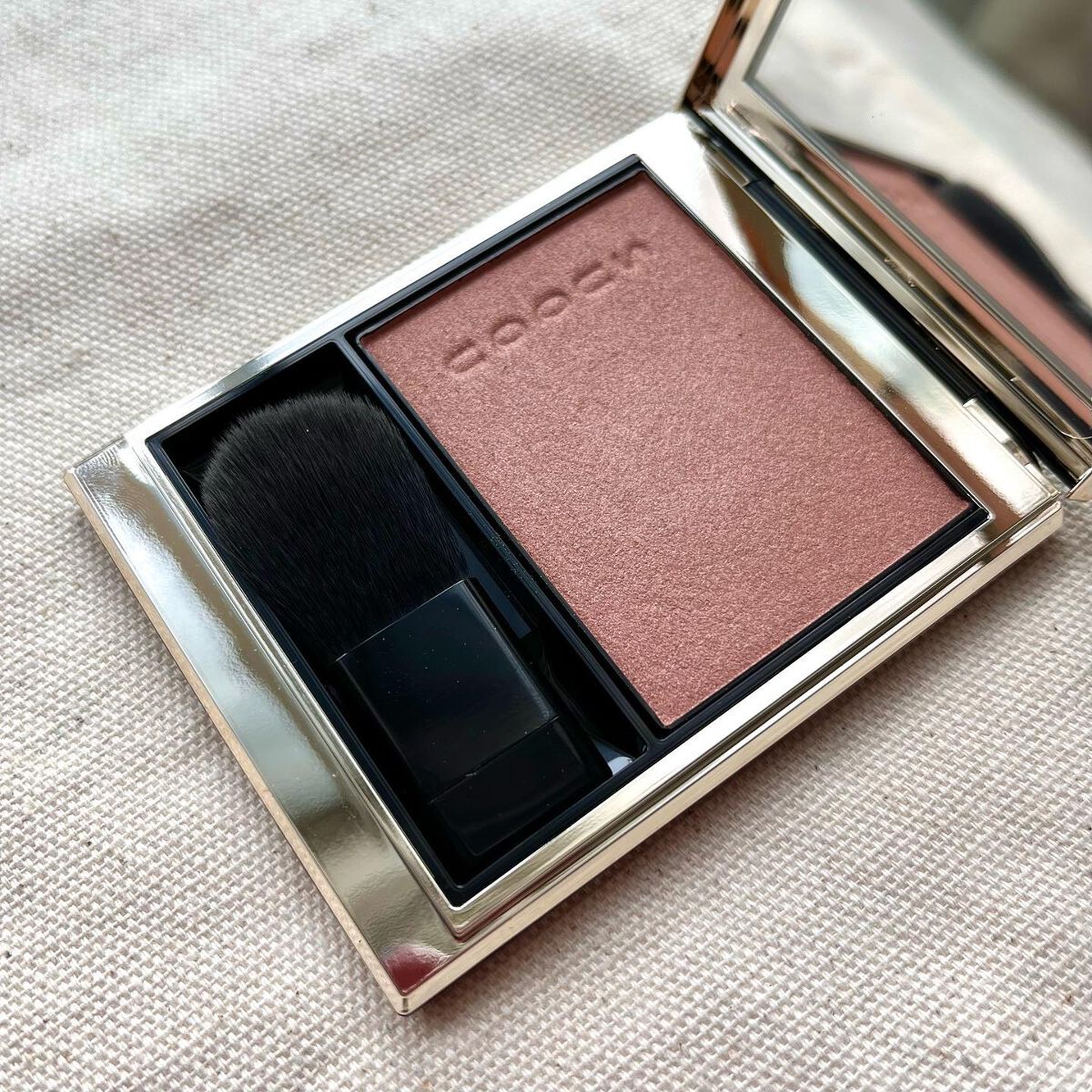 メルティング パウダー ブラッシュ/SUQQU/パウダーチークを使ったクチコミ（1枚目）