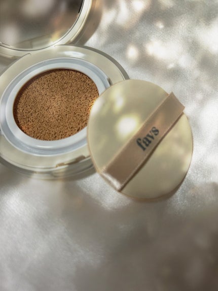 カーミンググロウアップクッションファンデーション/favs/リキッドファンデーションを使ったクチコミ(1枚目)