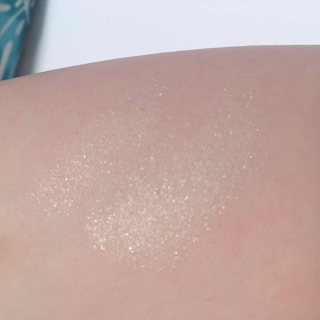 ブライトアップアイシャドウ/media/単色アイシャドウを使ったクチコミ（2枚目）