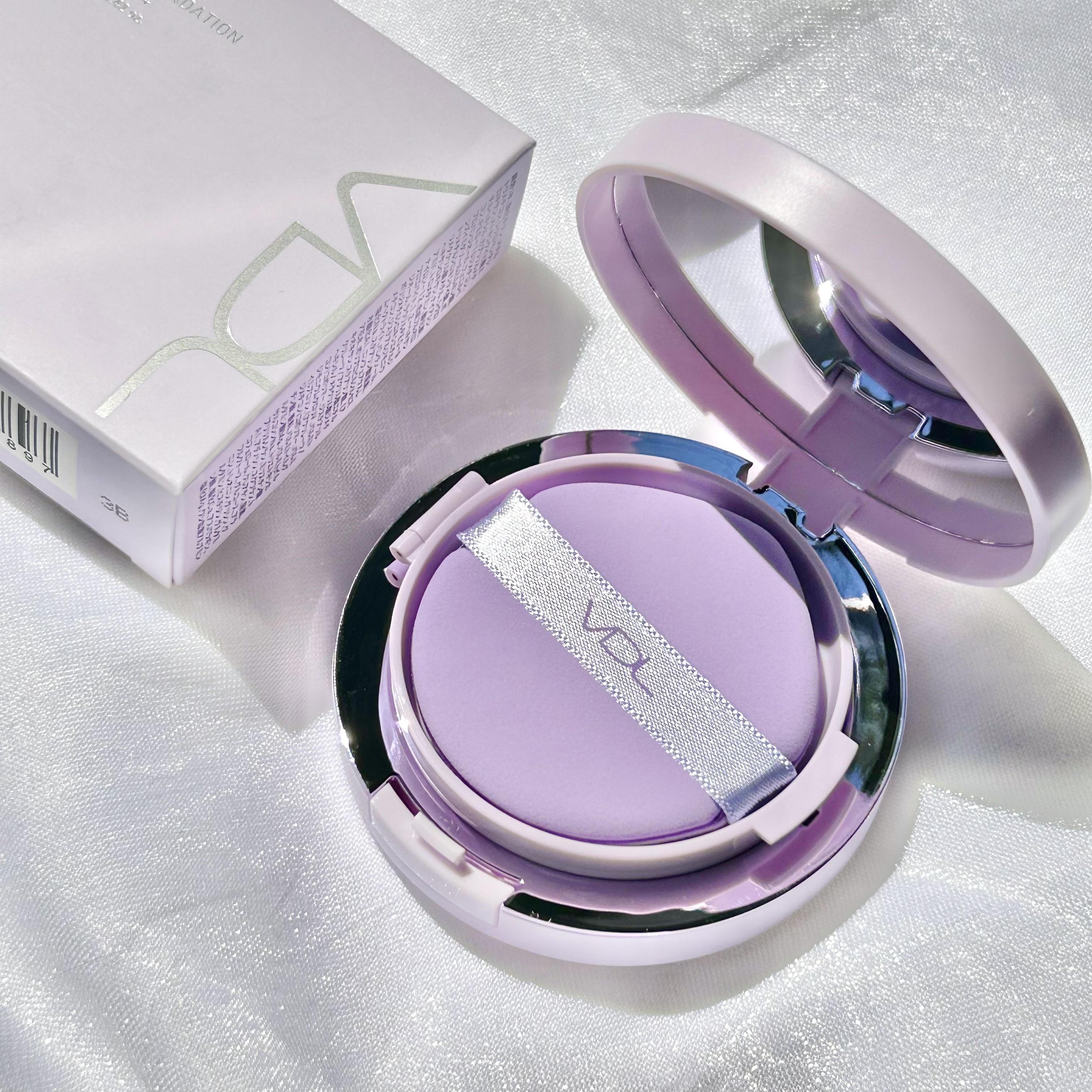 パーフェクティング シルキーフィット カバー クッション ファンデーション A02　明るいオークル（標準色）/VDL/クッションファンデーションを使ったクチコミ（2枚目）