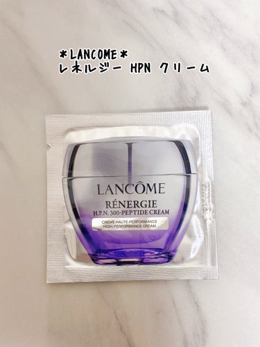 ＊LANCOME＊
レネルジー HPN クリーム 50ml ¥19,800


エイジングケアのクリームです
ゆるみやハリのなさ、乾燥などにアプローチするクリームです


300種類もの食物由来ペプチド