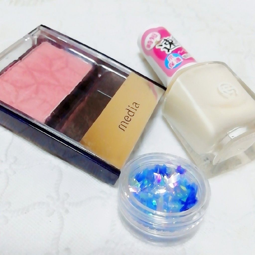 デコレーションネイルパーツクラッシュホロ/DAISO/ネイルチップ・パーツを使ったクチコミ（3枚目）