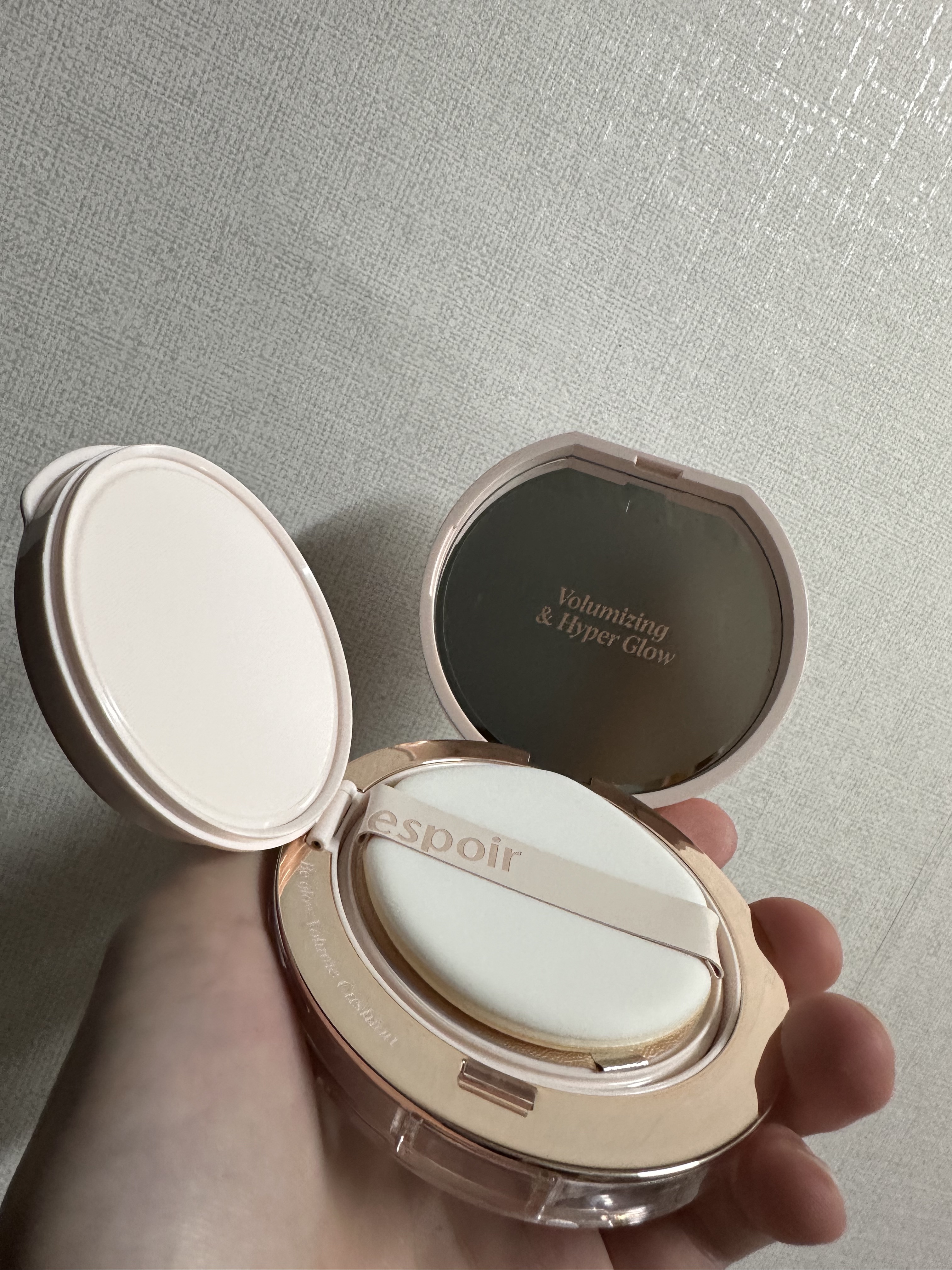 エスポア ビーグロー ボリュームクッション/espoir/クッションファンデーションを使ったクチコミ（2枚目）