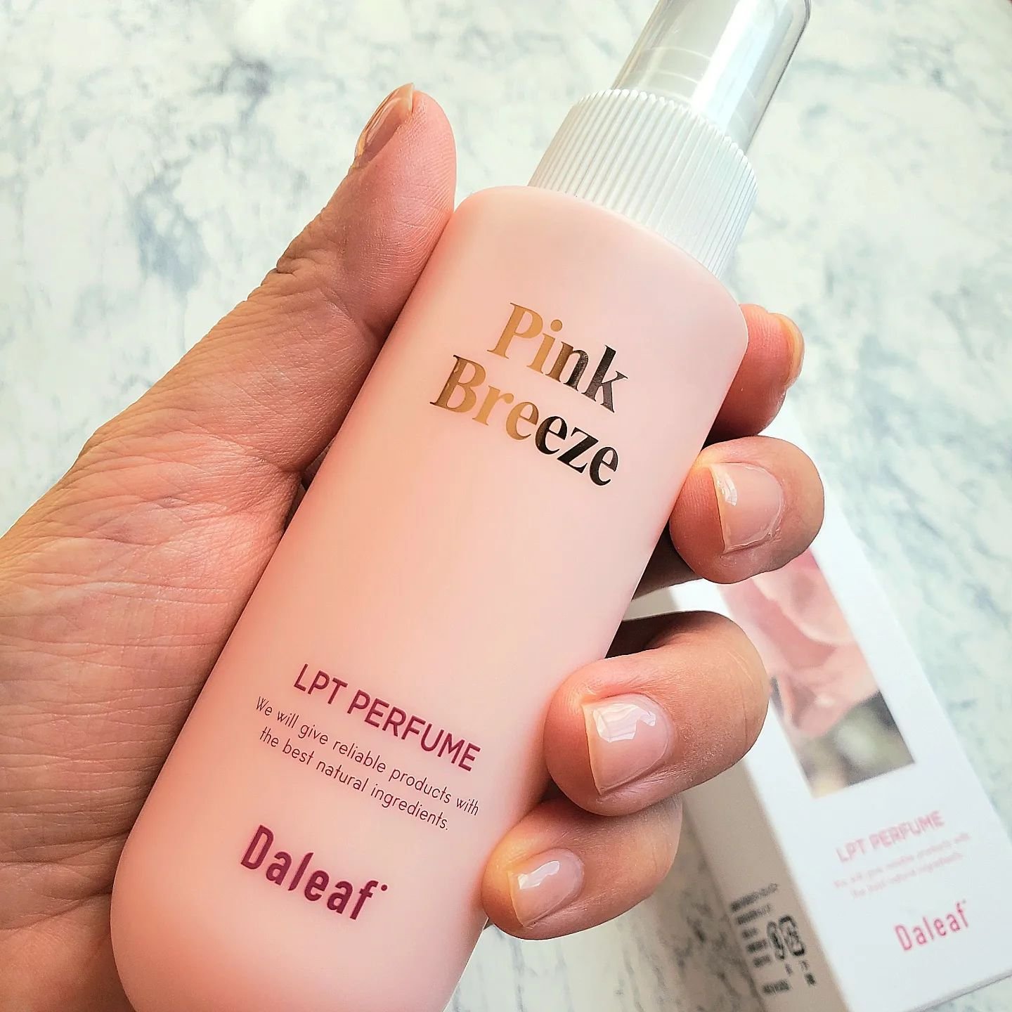 パフュームヘアパックインミスト Pink Breeze/Daleaf/アウトバストリートメントを使ったクチコミ（2枚目）