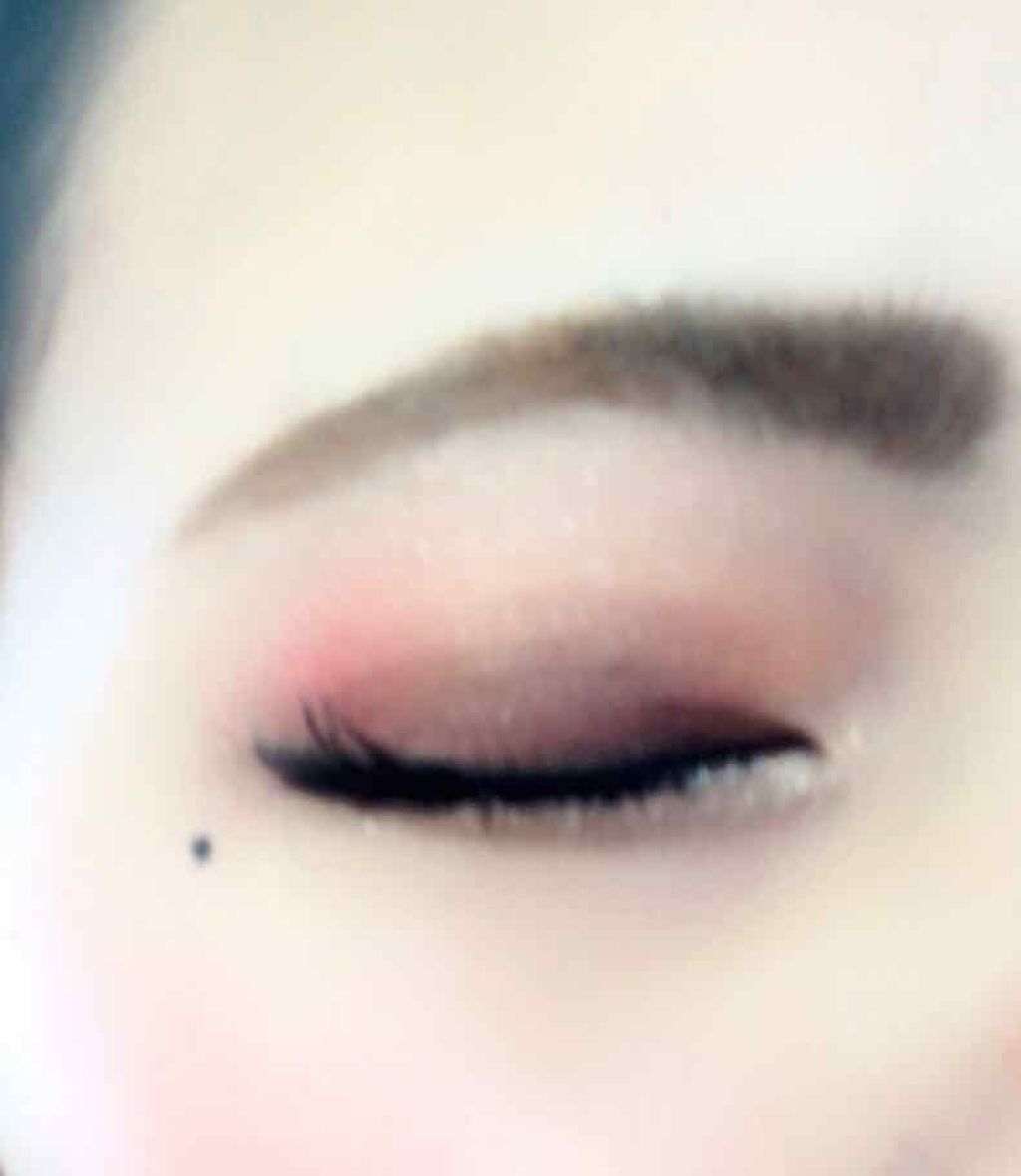 かまってちゃんですが on LIPS 「セザンヌトーンアップアイシャドウカシスオレンジを明るい順からグ..」(2枚目)