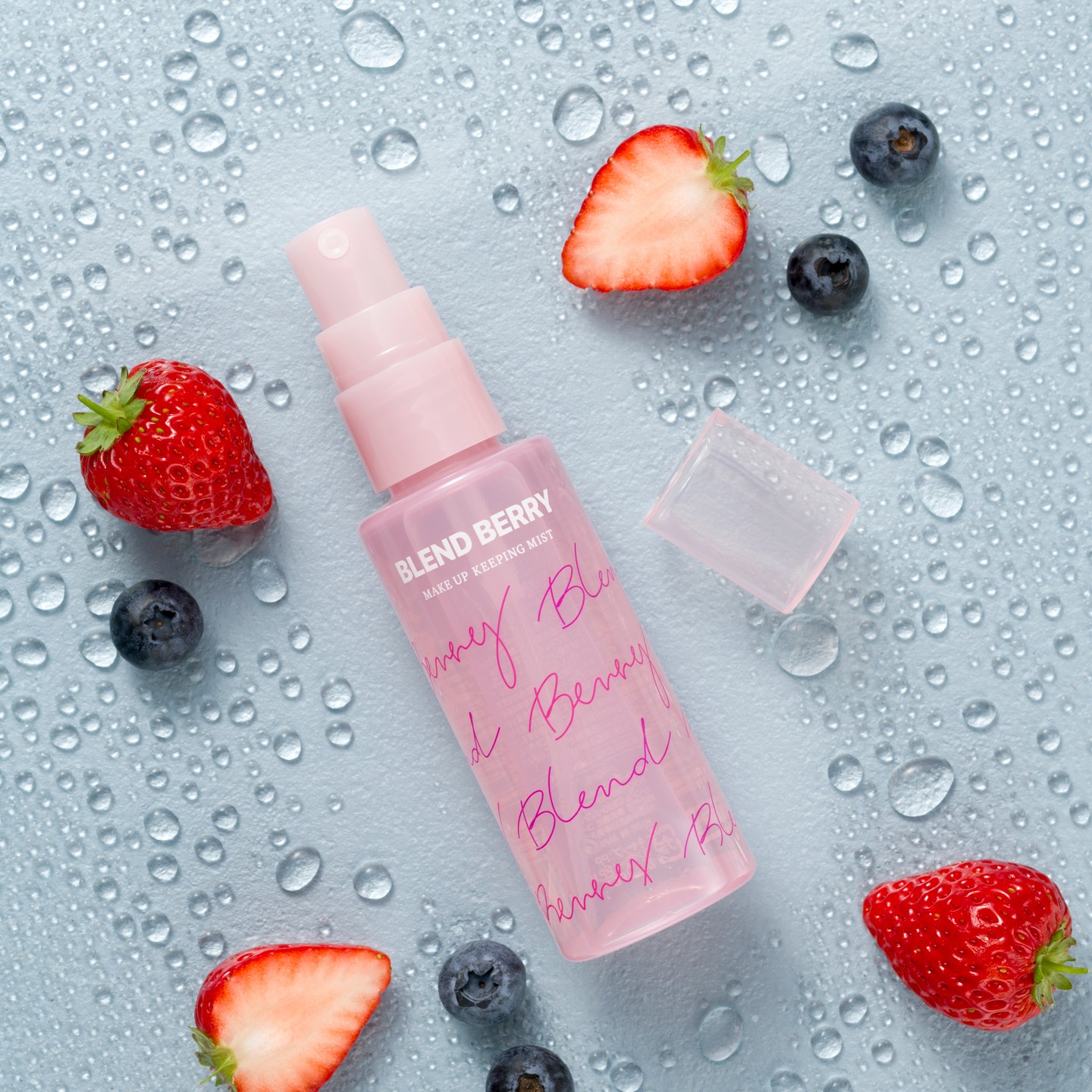 メイクアップ キーピング ミスト/BLEND BERRY/フィックスミストを使ったクチコミ（1枚目）