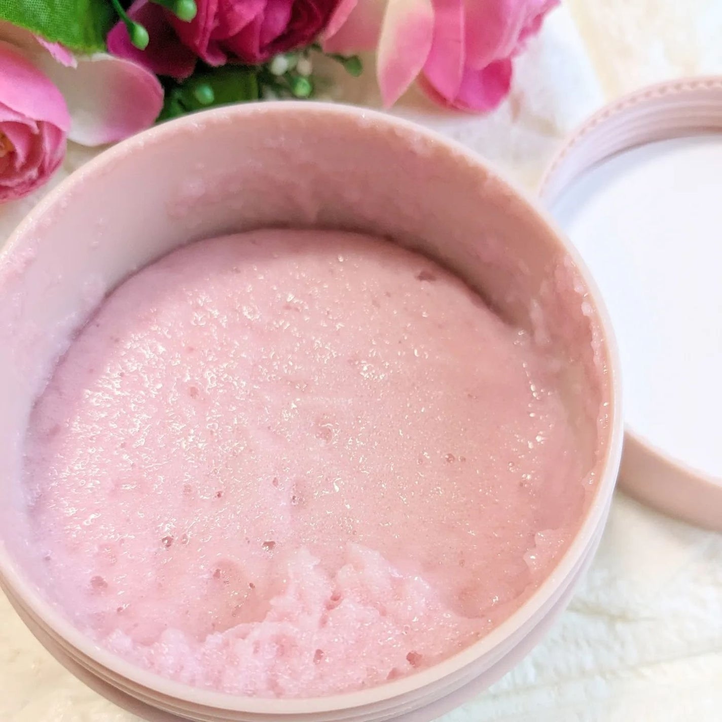 Q+Me スウィート ボム タラソ スクラブ/AGARISM/バスト・ヒップケアを使ったクチコミ(4枚目)