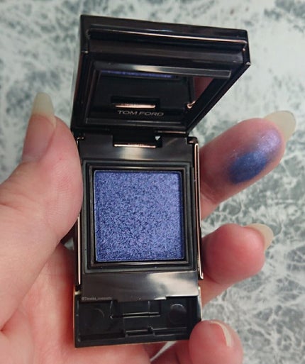 シャドウ エクストリーム/TOM FORD BEAUTY/単色アイシャドウを使ったクチコミ(3枚目)