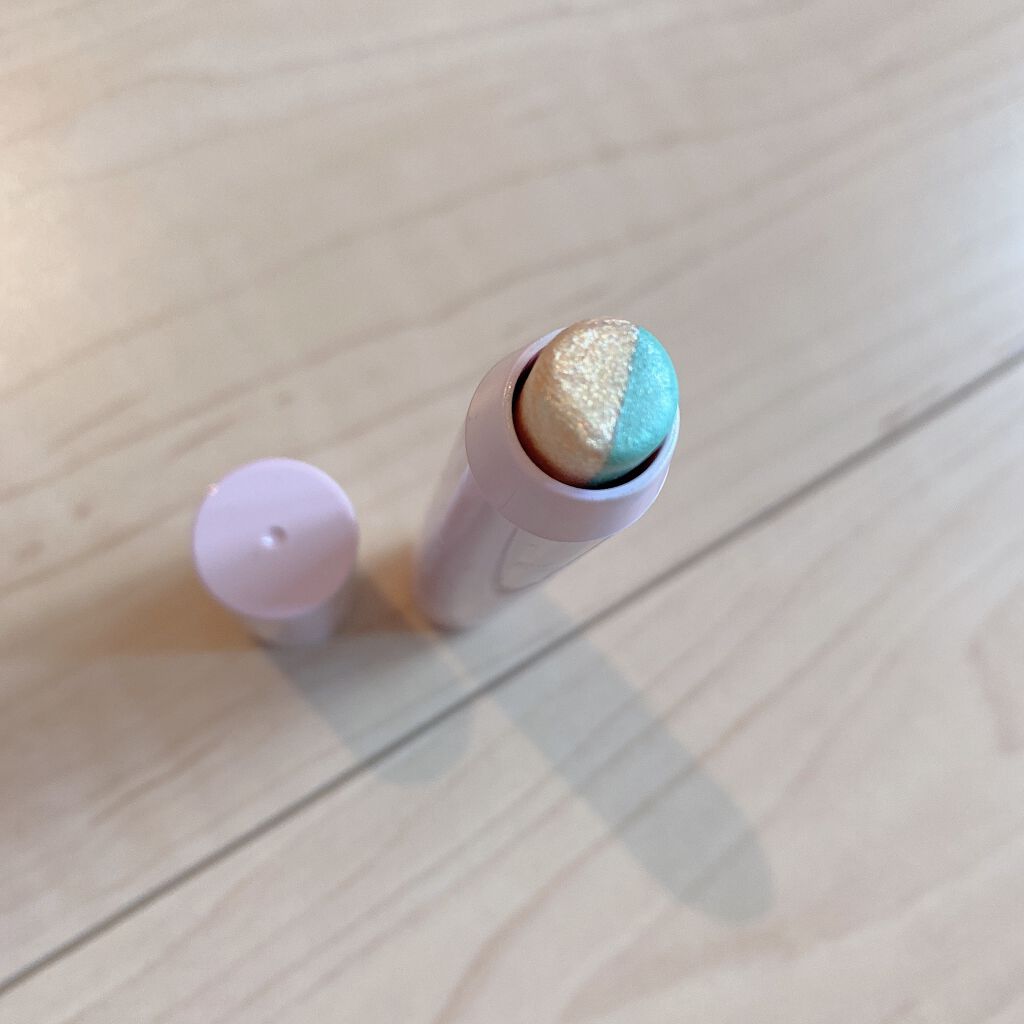 デュアル カラー スティック G-01（エメラルドグリーン）/DAISY DOLL by MARY QUANT/スティックアイシャドウを使ったクチコミ（3枚目）