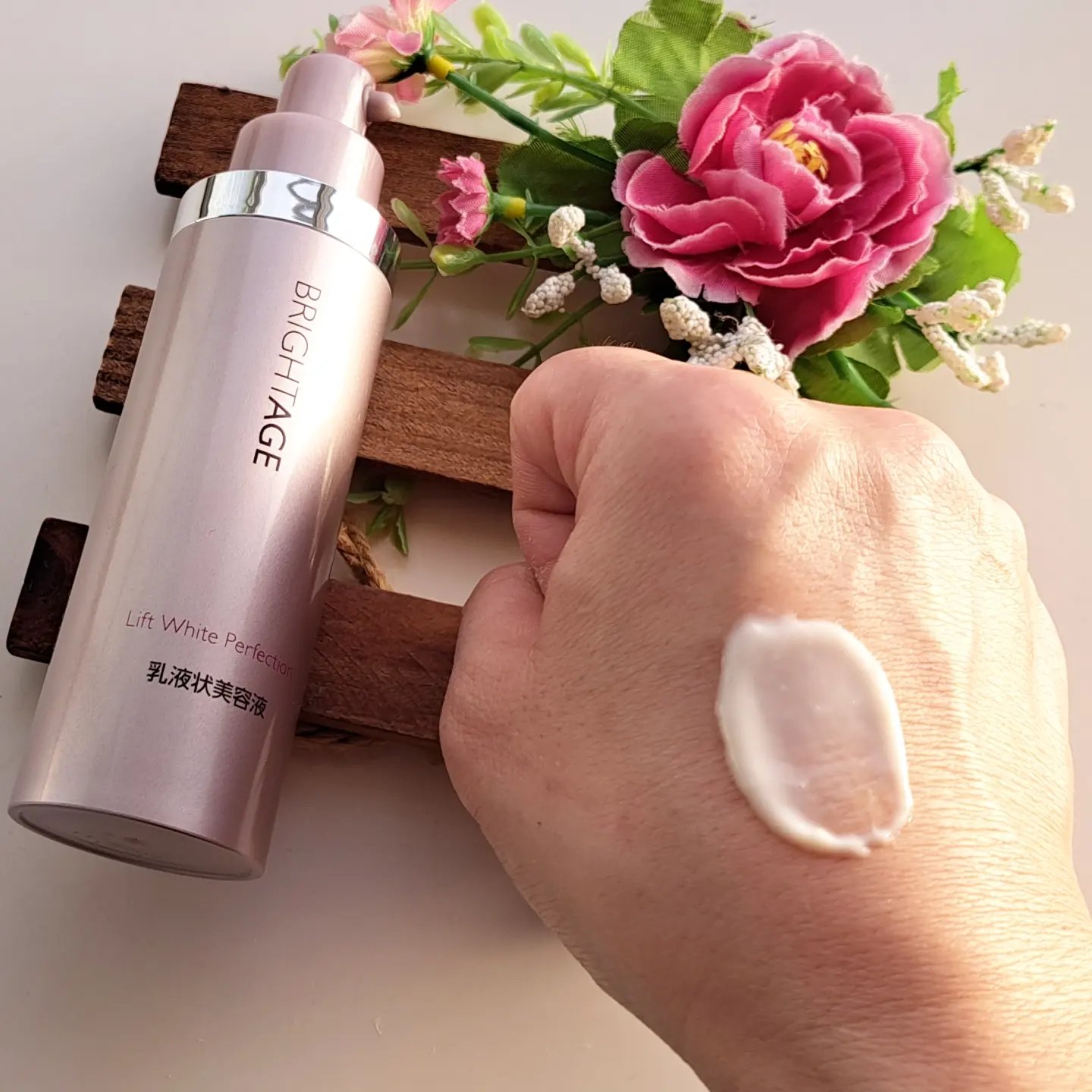 リフトホワイト パーフェクション/BRIGHTAGE/美容液を使ったクチコミ（3枚目）