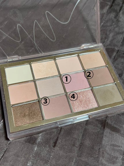 ソフトブラーリングアイパレット/wakemake/アイシャドウパレットを使ったクチコミ(2枚目)