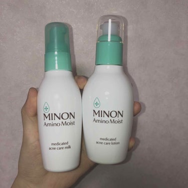 ♡MINON 
    アミノモイスト薬用アクネケアローション
♡MINON
    アミノモイスト薬用アクネケアミルク

2ヶ月くらい頬と顎のニキビが繰り返し出現。
治ったと思えばまた出来て…
そこで