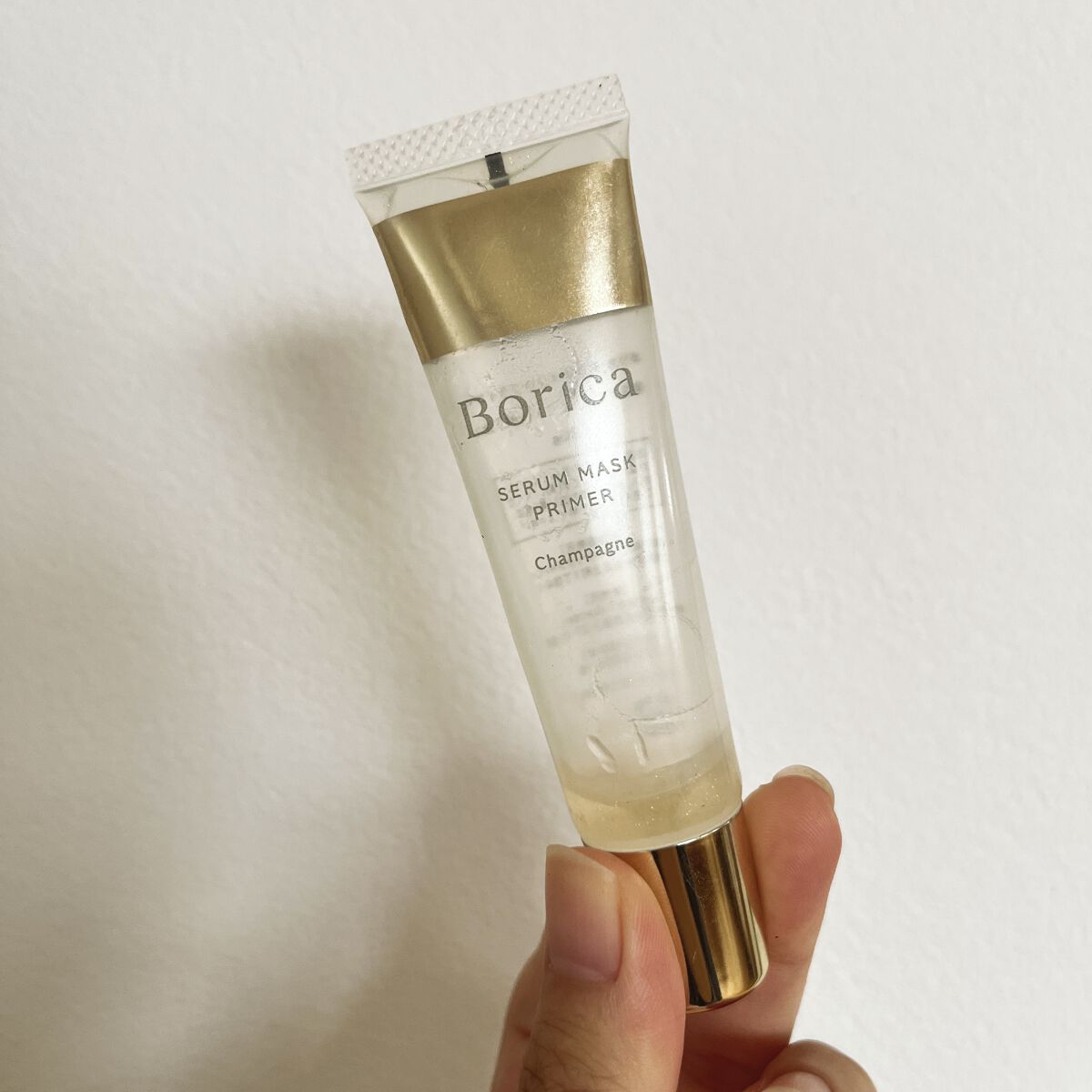 Boricaの美容液マスクプライマー

買ったのは数年前…
最近やっと使い切りました！🌟

私は毛穴の開きがひどいタイプなので
このプライマーだけでは隠しきれなかったです😥
クレーターレベルのボコボコになるとダメでした🙅‍♀️


良