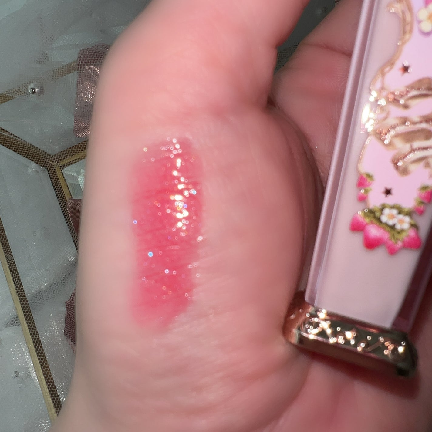 ストロベリーロココシリーズ グロウリップグロス/FlowerKnows/リップグロスを使ったクチコミ(2枚目)