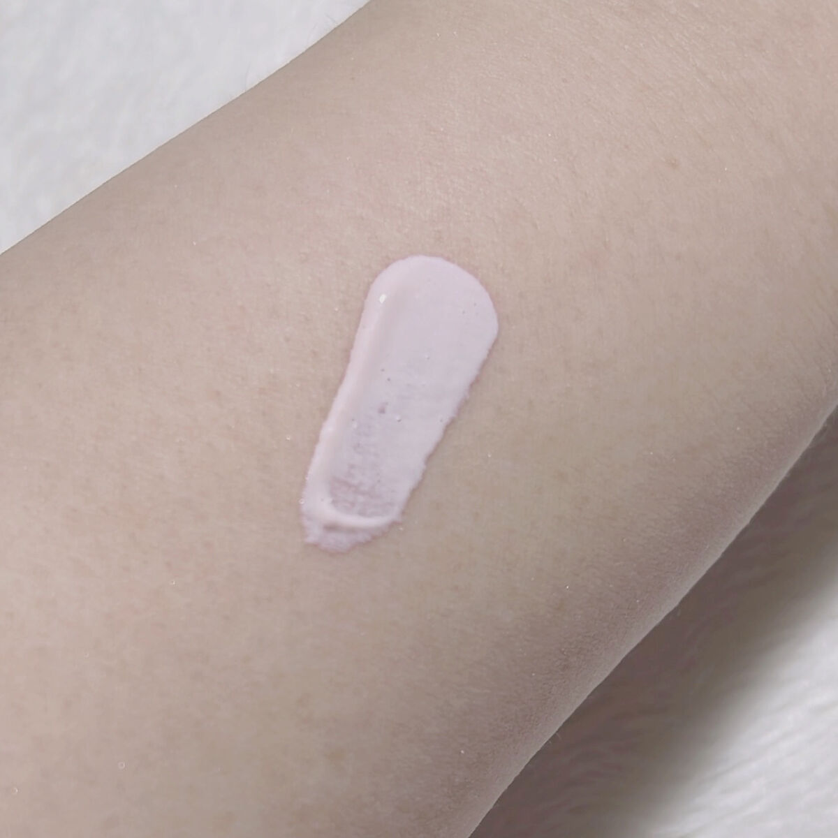 ミネラルインナートリートメントベース/エトヴォス/化粧下地を使ったクチコミ（2枚目）