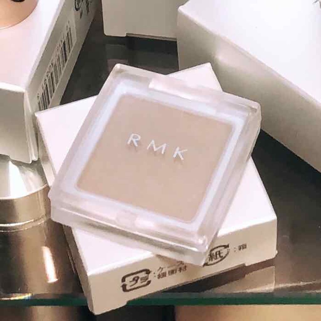 インジーニアス パウダーアイズ N/RMK/単色アイシャドウを使ったクチコミ（1枚目）