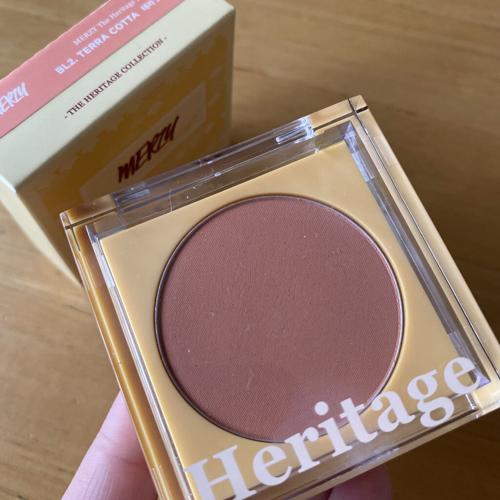 ザ  ヘリテージ  チーク/MERZY/パウダーチークを使ったクチコミ（2枚目）