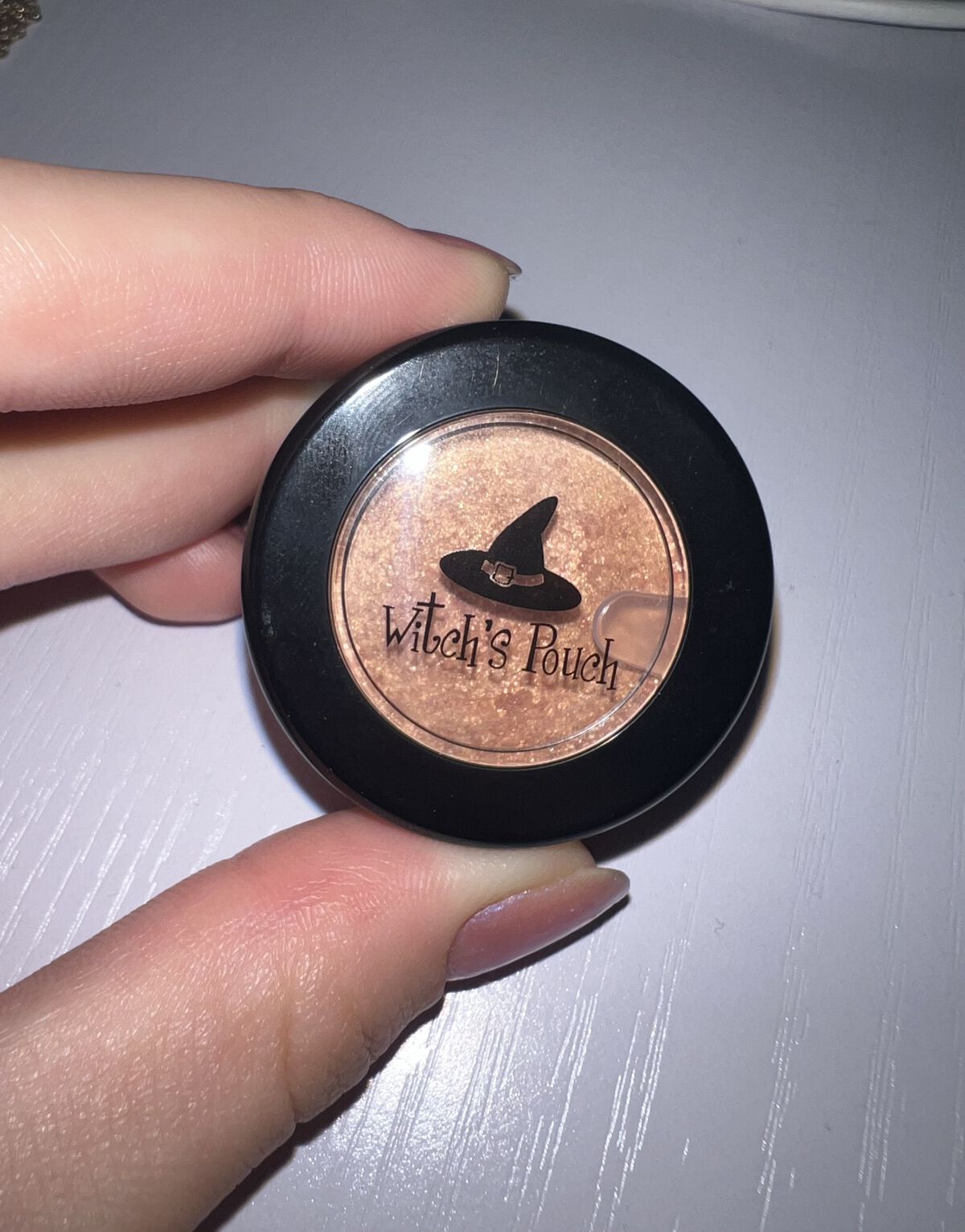 セルフィーフィックスピグメント 02 フォローミー/Witch's Pouch/単色アイシャドウを使ったクチコミ（1枚目）