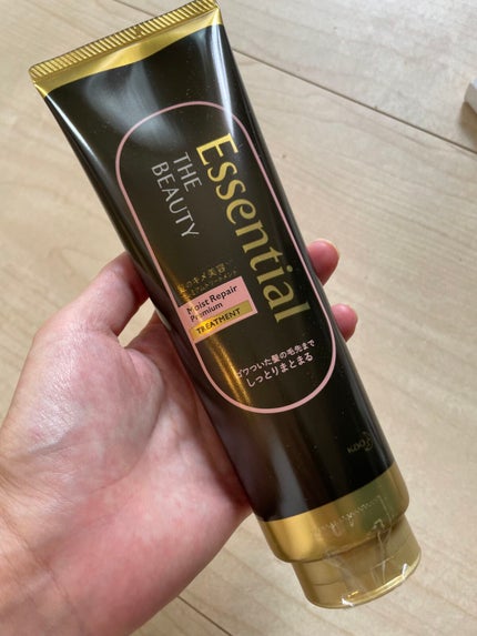 THE BEAUTY 髪のキメ美容プレミアムトリートメント<モイストリペアプレミアム>/エッセンシャル/洗い流すヘアトリートメントを使ったクチコミ(1枚目)