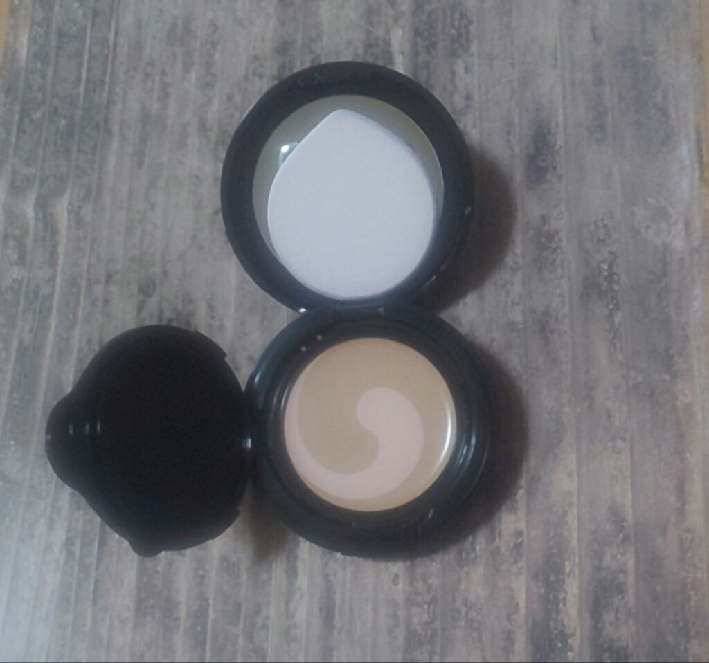 モイスチャーロゼファンデーションUV/コフレドール/クリーム・エマルジョンファンデーションを使ったクチコミ（2枚目）