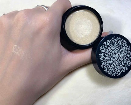 マルチ グリッター/ANNA SUI/単色アイシャドウを使ったクチコミ(2枚目)