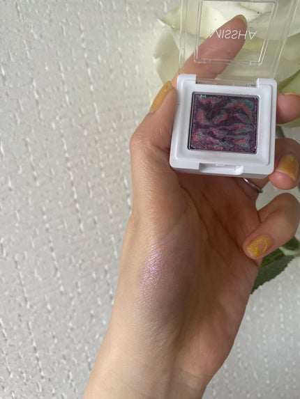 グリッタープリズム シャドウ マーブル/MISSHA/単色アイシャドウを使ったクチコミ(3枚目)