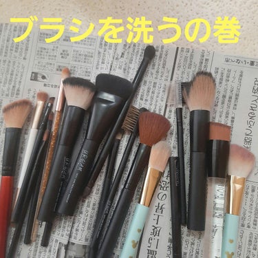 UR GLAM　V POWDER BRUSH（Vパウダーブラシ）/U R GLAM/メイクブラシを使ったクチコミ（1枚目）