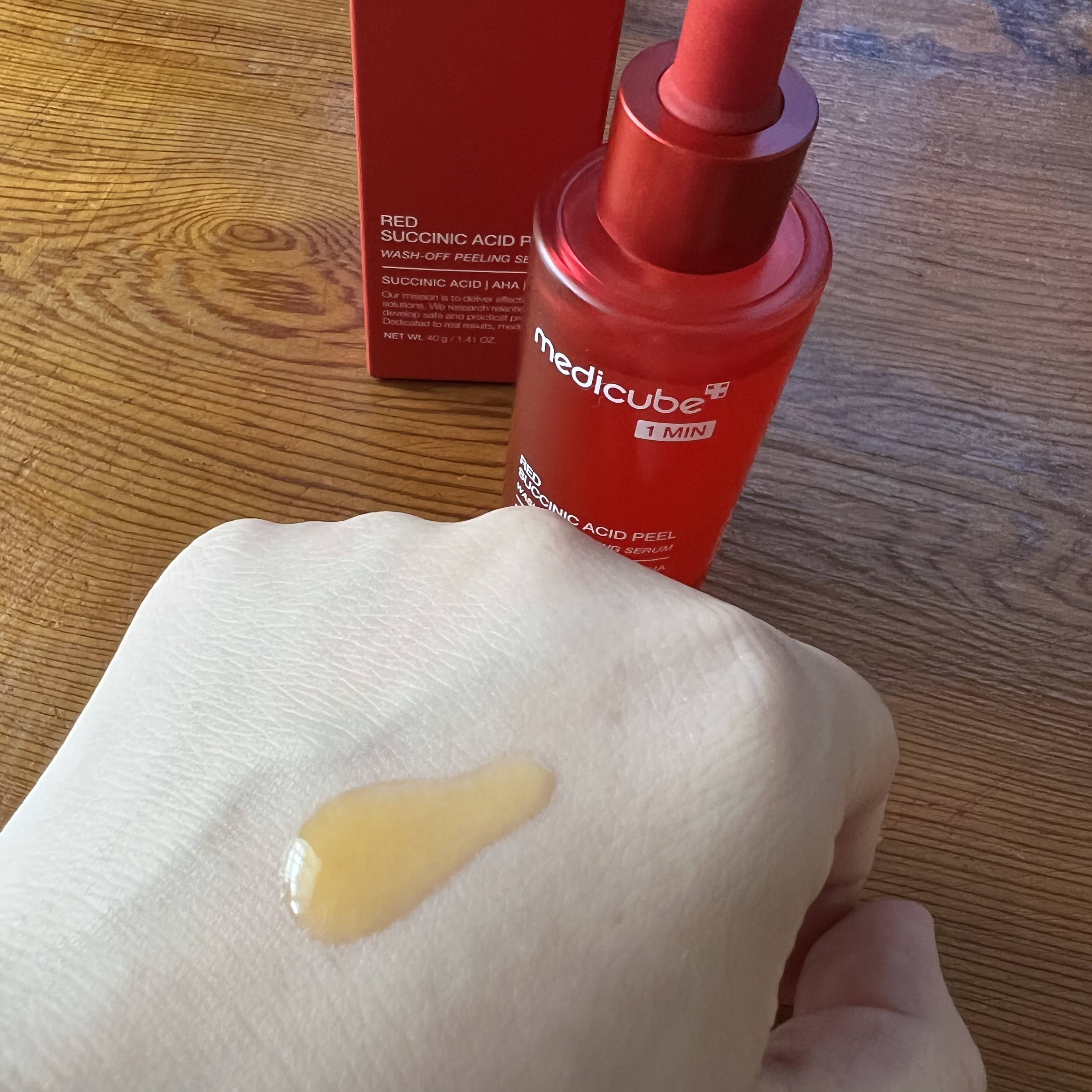 レッドアクネピーリングセラム/MEDICUBE/美容液を使ったクチコミ（3枚目）