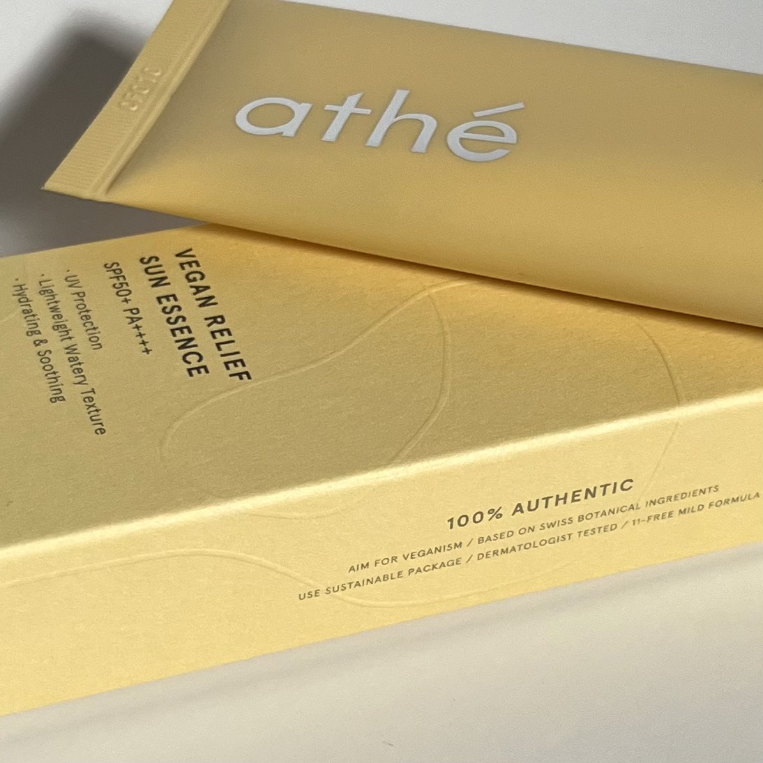 athé ヴィーガン リリーフ サン エッセンス のクチコミ「おすすめ⛱ぱぱっと毎日使いやすい心地よさ💛
━━━━━━━━━━━━━━━
athé
VEGA.....」（1枚目）