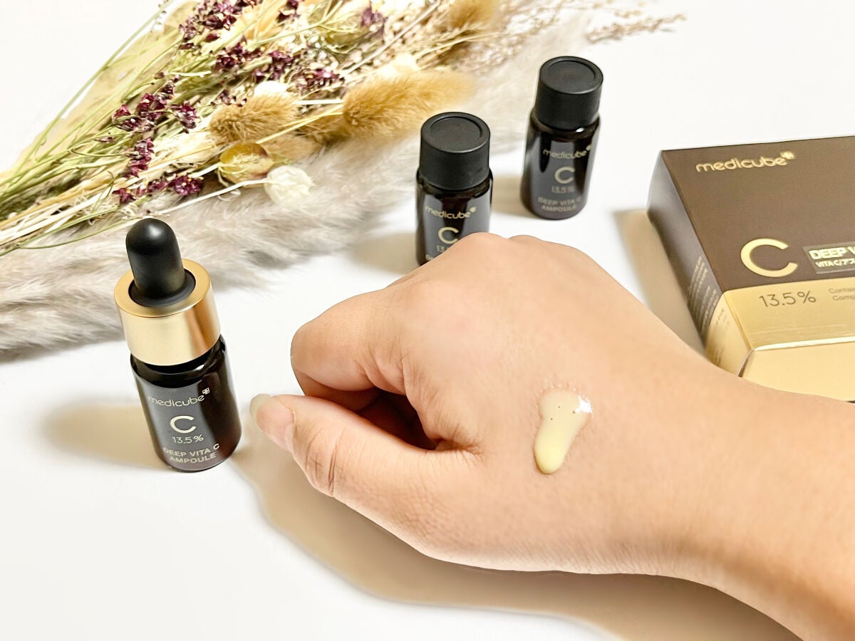 ディープビタCアンプル/MEDICUBE/美容液を使ったクチコミ(2枚目)