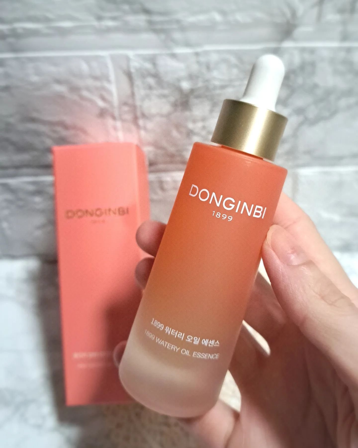 1899 ウォータリー オイルエッセンス/Donginbi（ドンインビ／韓国）/美容液を使ったクチコミ（2枚目）