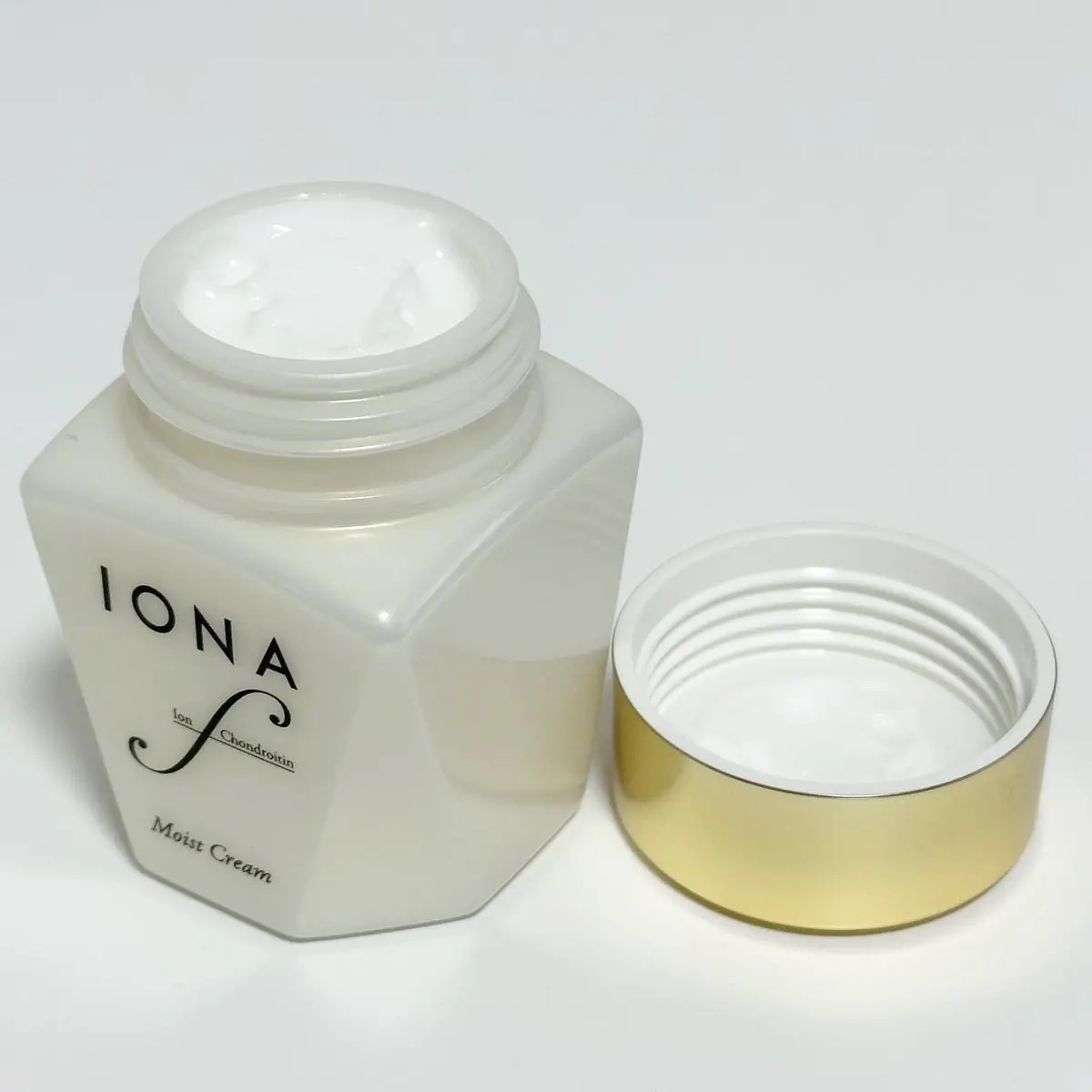 モイスト クリーム/イオナ エフ/フェイスクリームを使ったクチコミ（2枚目）