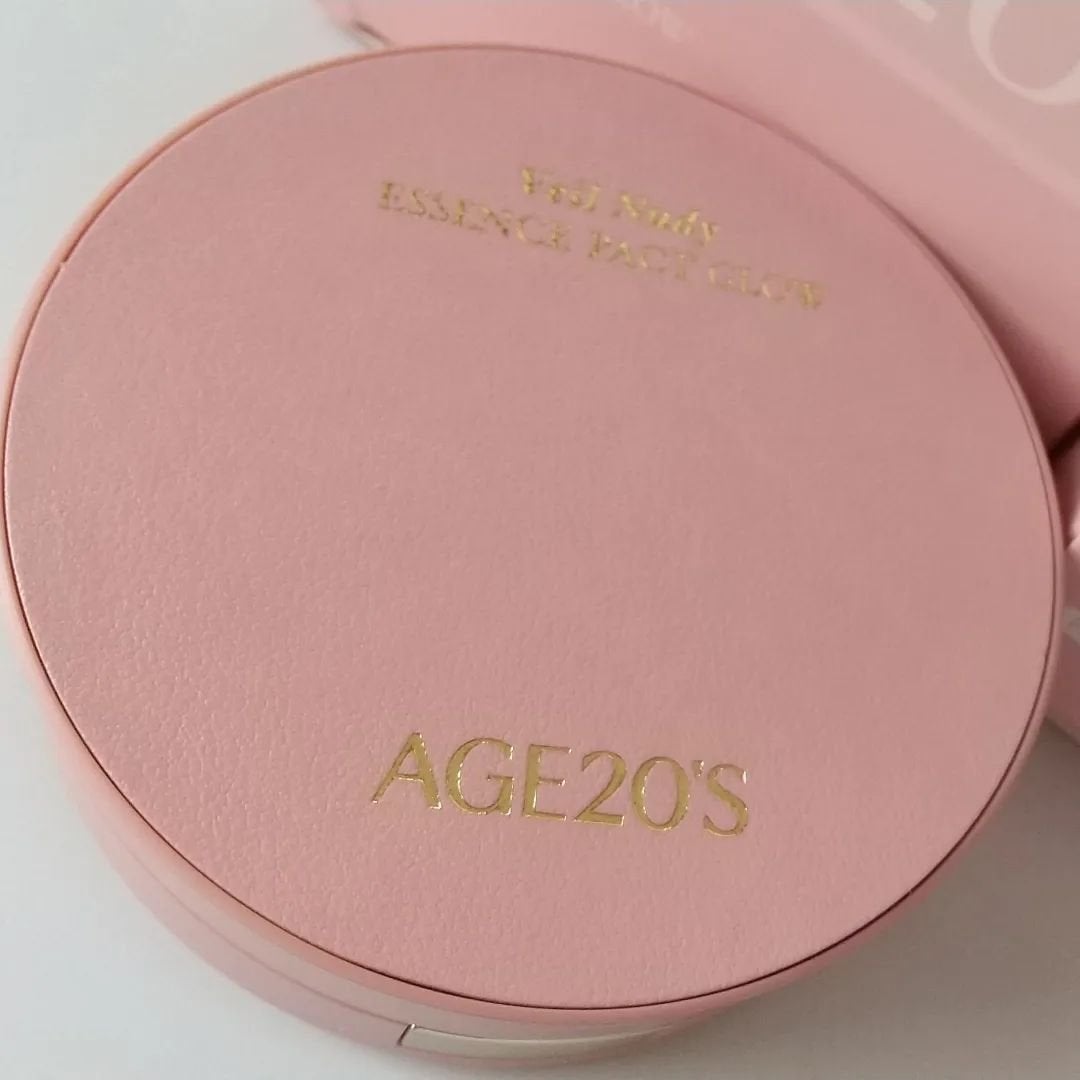 ヴェールヌーディ エッセンスパクトグロウ/AGE20’s/クリーム・エマルジョンファンデーションを使ったクチコミ(4枚目)