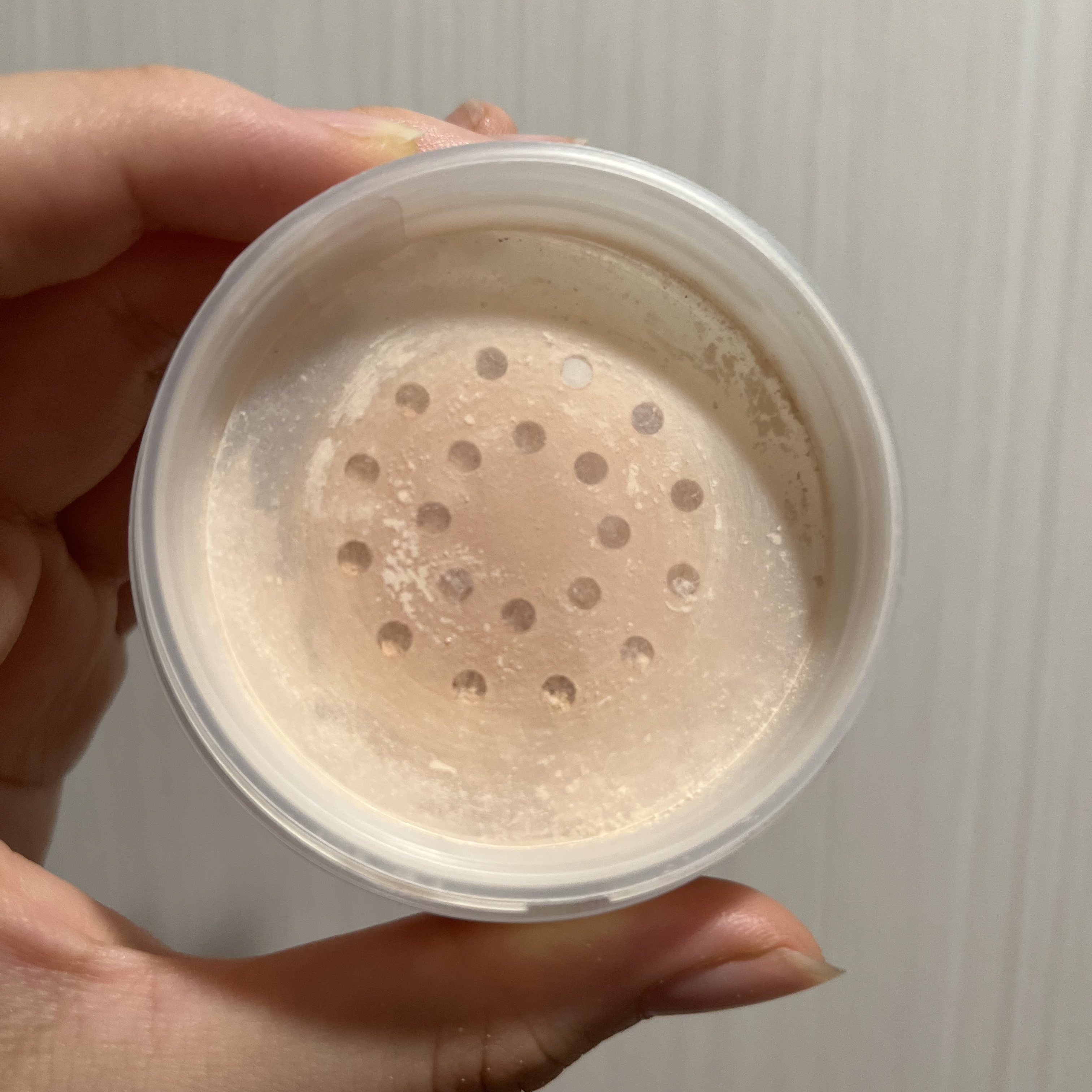 ミネラルUVパウダー/エトヴォス/ルースパウダーを使ったクチコミ（2枚目）