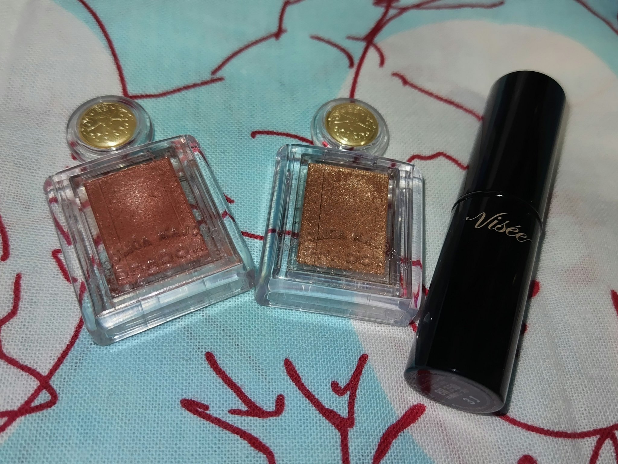 シャドーカスタマイズ/MAJOLICA MAJORCA/単色アイシャドウを使ったクチコミ（1枚目）