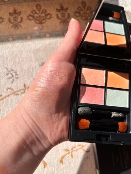 ミネラルクラッシィシャドー/エトヴォス/アイシャドウパレットを使ったクチコミ(6枚目)