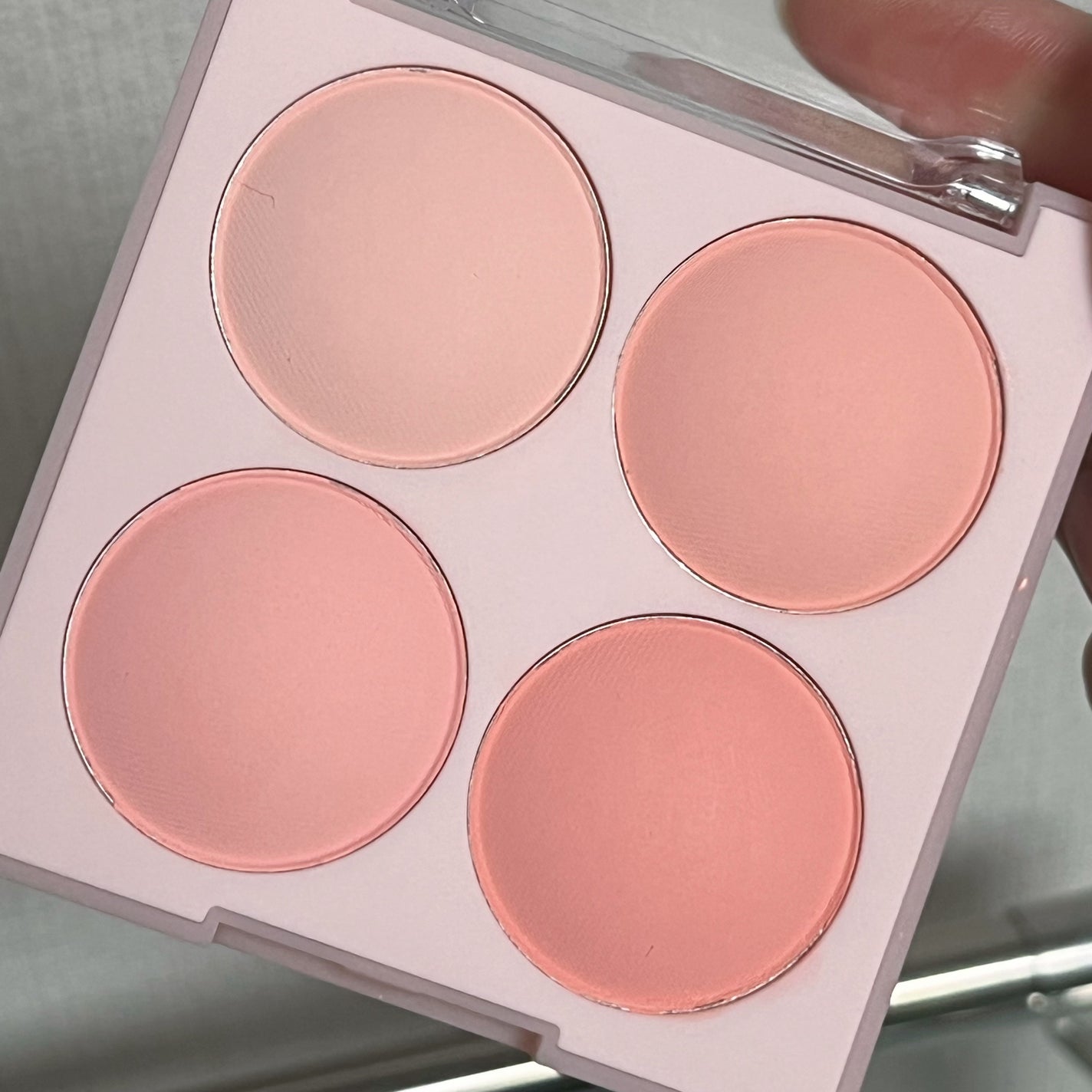 ブレンディングムードチーク/dasique/パウダーチークを使ったクチコミ(3枚目)