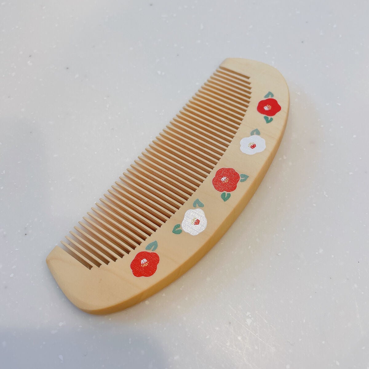 くろちく 椿堂 潤いつげ櫛 ケース付き/くろちく/ヘアコームを使ったクチコミ(5枚目)