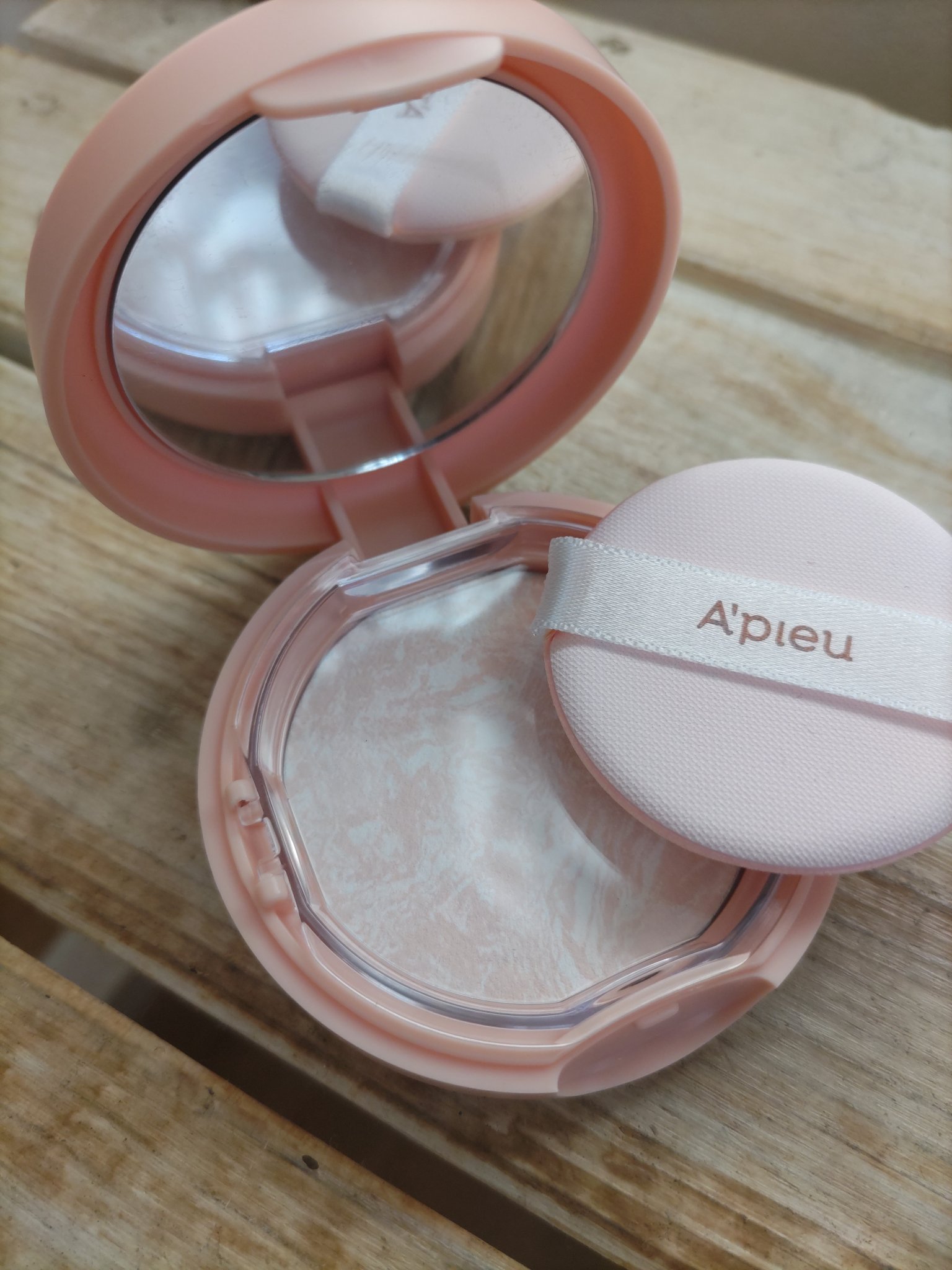 アピュー ジューシーパン ジェリーパウダー/A’pieu/プレストパウダーを使ったクチコミ（2枚目）