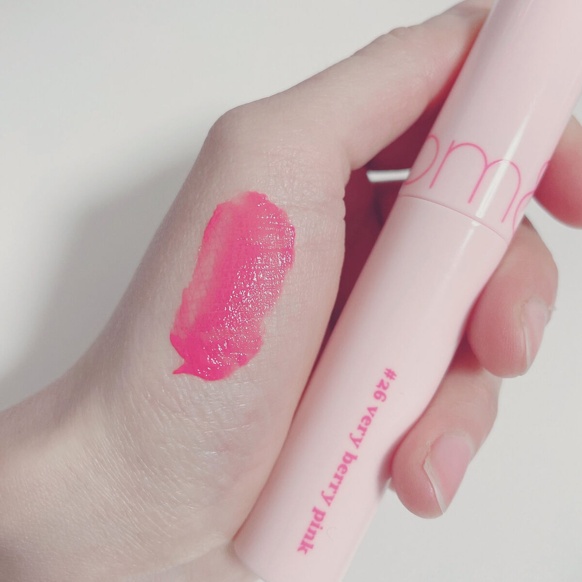 ジューシーラスティングティント/rom&nd/リップティントを使ったクチコミ（2枚目）