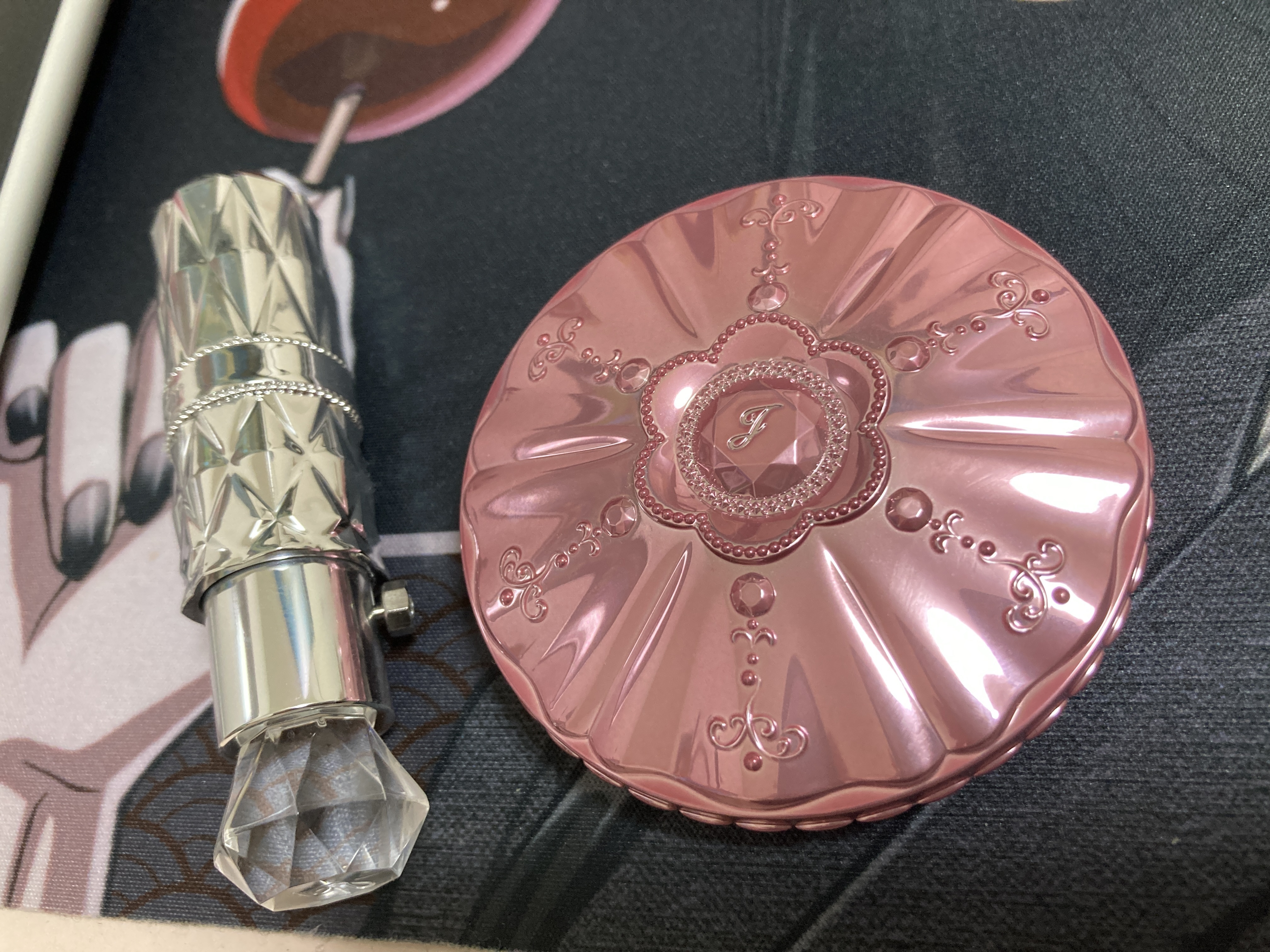 ジルスチュアート　パステルペタル ブラッシュ 102 berry parfait<ギルティパフェタイム>（限定色）/JILL STUART/パウダーチークを使ったクチコミ（2枚目）